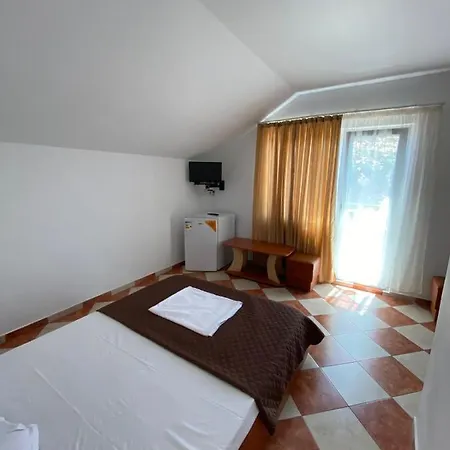 Tropical Pensión Costinesti